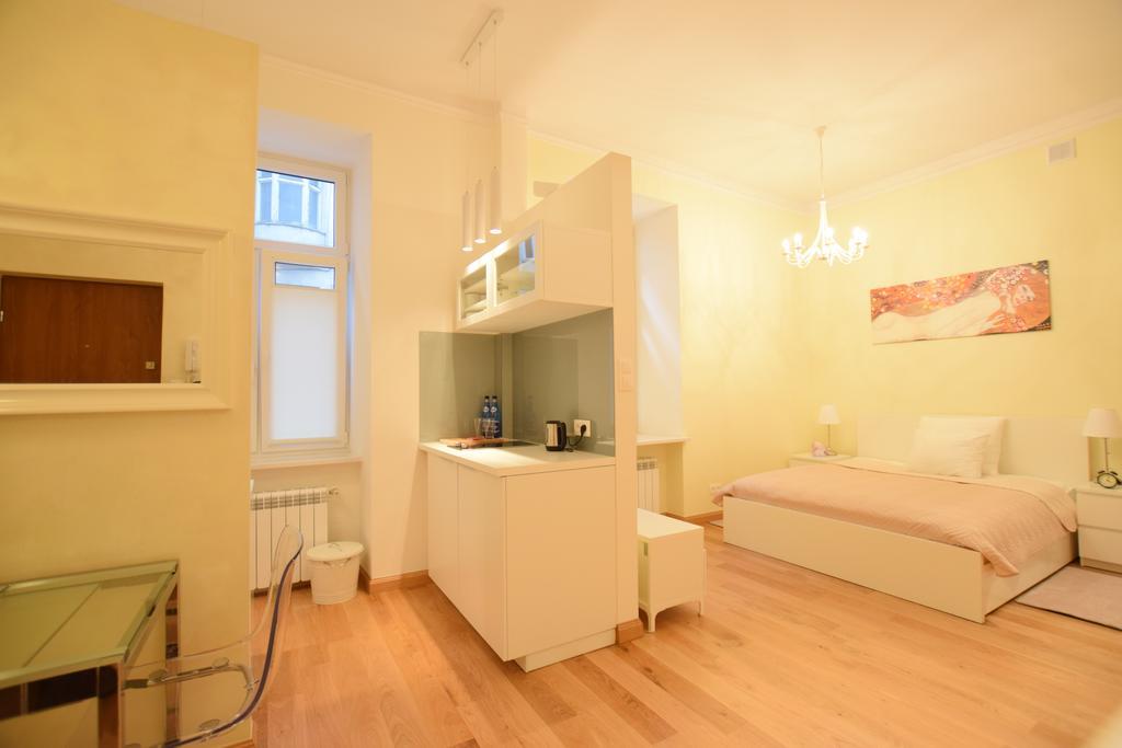 Elegant Apartment Foksal Varsó Kültér fotó