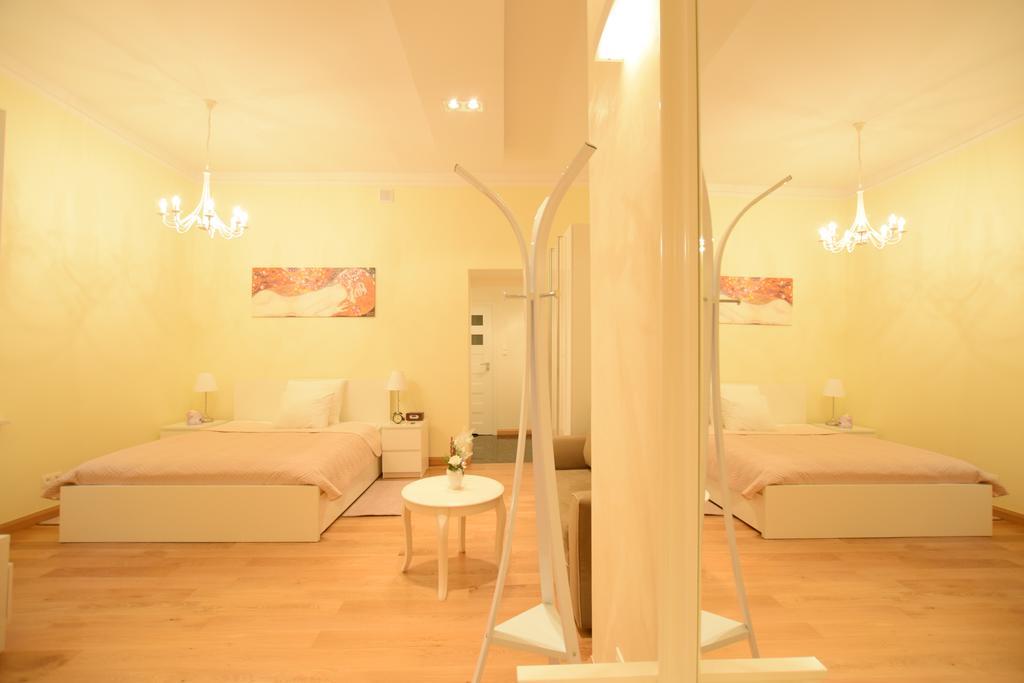 Elegant Apartment Foksal Varsó Kültér fotó