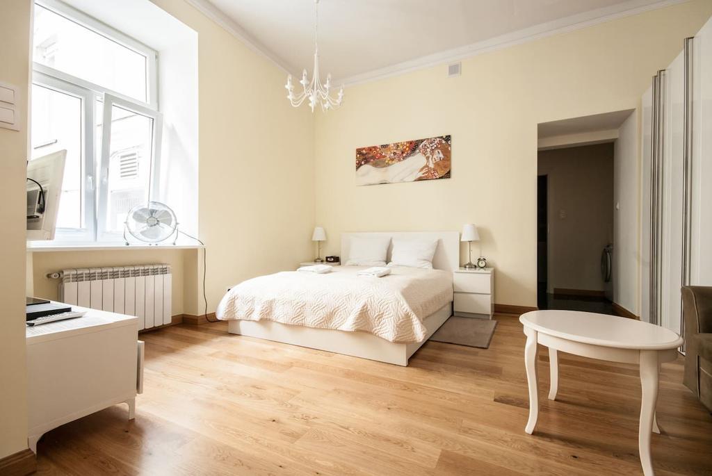 Elegant Apartment Foksal Varsó Kültér fotó